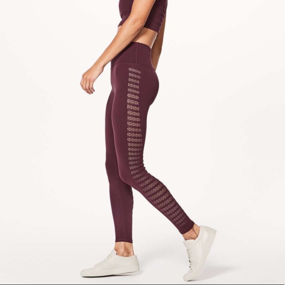 Lululemon Reveal Tight stripes 25” Leggings